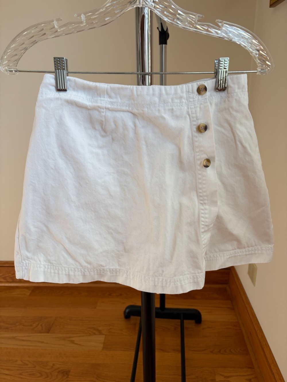 The Limited White Chino Skorts